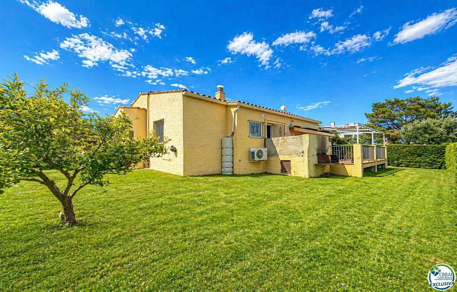 4 soverom Villa til salgs i L'Estartit med svømmebasseng garasje - € 449 000 (Ref: 9807290)