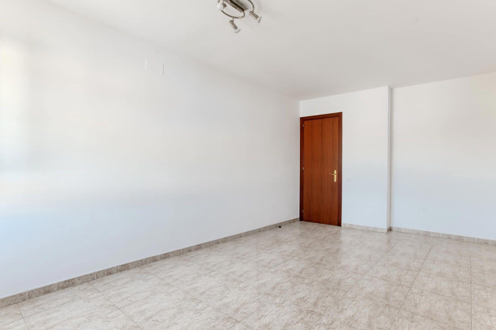 3 bedroom Flat for sale in Caldes de Malavella - € 295,000 (Ref: 9832356)