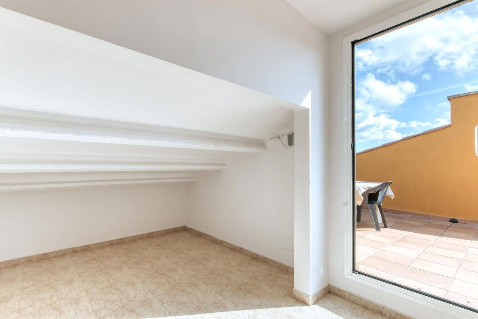 3 bedroom Flat for sale in Caldes de Malavella - € 295,000 (Ref: 9832356)