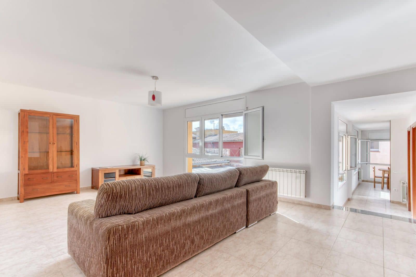 3 bedroom Flat for sale in Caldes de Malavella - € 295,000 (Ref: 9832356)