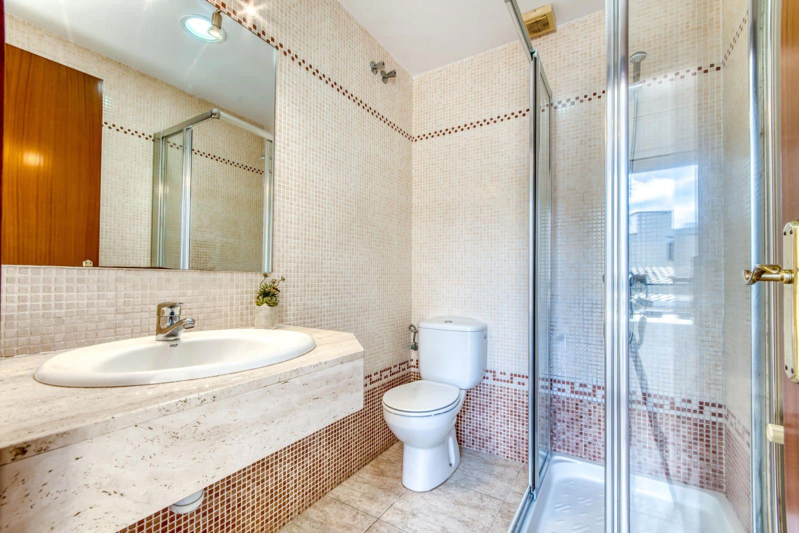 3 bedroom Flat for sale in Caldes de Malavella - € 295,000 (Ref: 9832356)