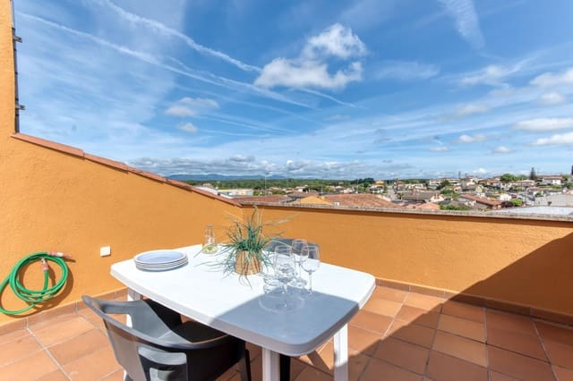 3 bedroom Flat for sale in Caldes de Malavella - € 295,000 (Ref: 9832356)