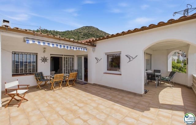 2 slaapkamer Villa te koop in El Mas Fumats, Roses met garage - € 359.000 (Ref: 9839732)
