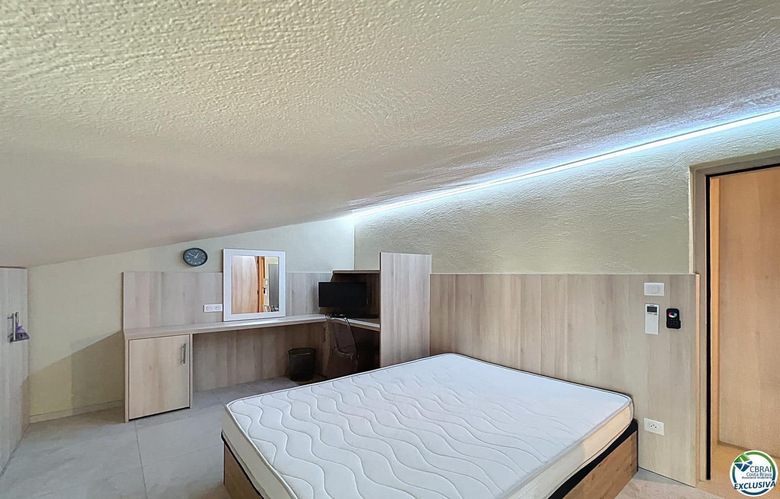5 makuuhuone Huvila myytävänä paikassa Empuriabrava - 595 000 € (Ref: 9839733)