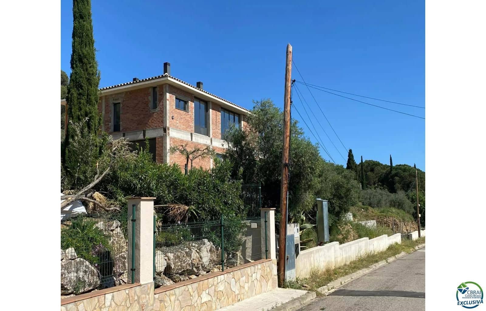 4 bedroom Villa for sale in Pau with pool garage - € 995,000 (Ref: 9844269)