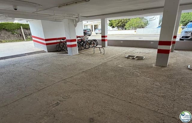 Garagem para venda em Santa Margarida, Roses - 20 000 € (Ref: 9844271)