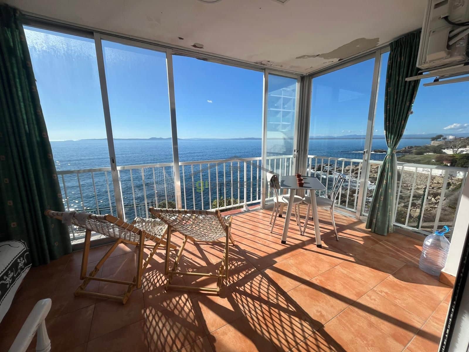 3 bedroom Flat for sale in Roses - € 360,000 (Ref: 9844273)