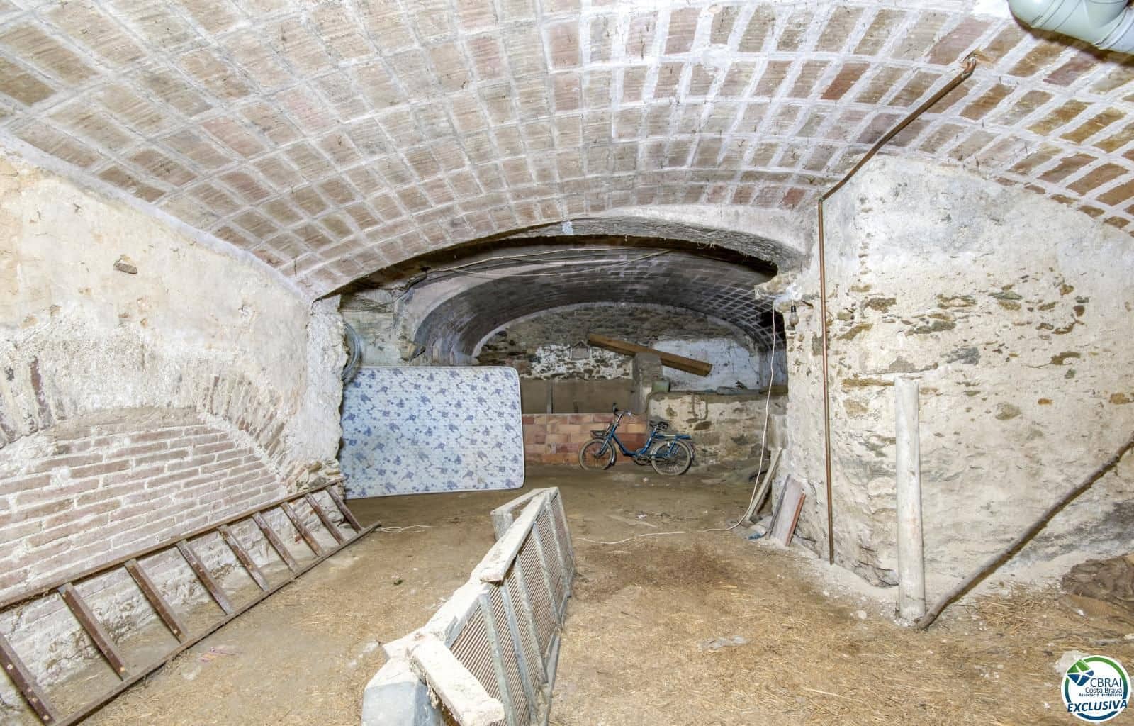 4 soveværelse Villa til salg i Palau-saverdera med garage - € 349.000 (Ref: 9844520)