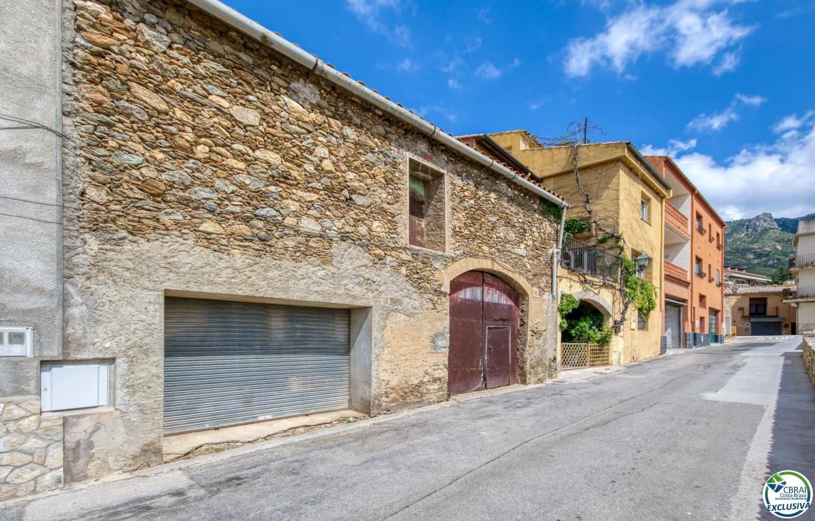 4 soveværelse Villa til salg i Palau-saverdera med garage - € 349.000 (Ref: 9844520)