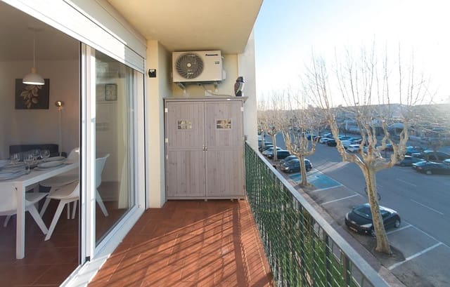 2 makuuhuone Asunto myytävänä paikassa Empuriabrava, Castelló d'Empúries - 175 000 € (Ref: 9844523)