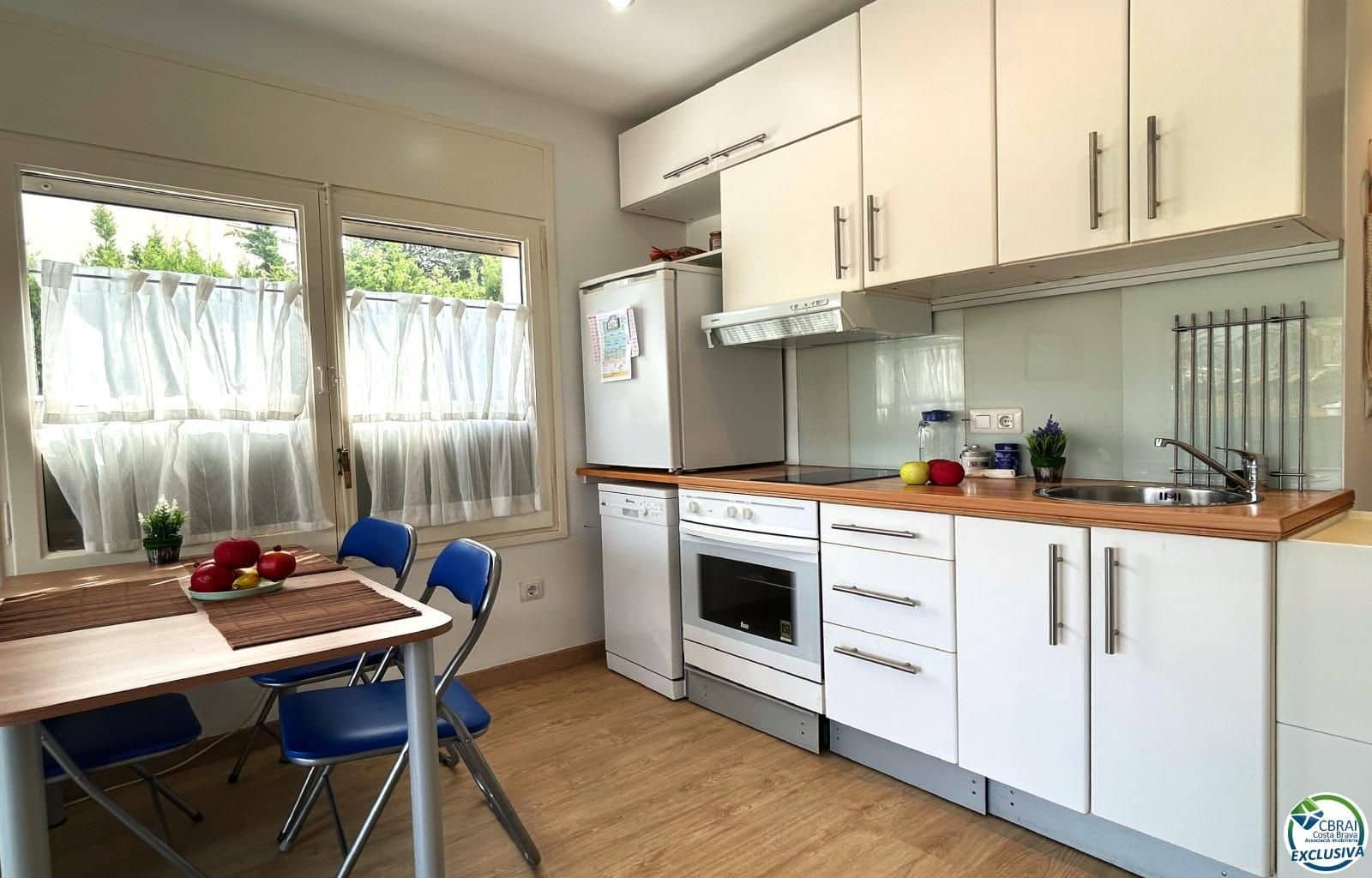 1 bedroom Flat for sale in Llanca with garage - € 172,000 (Ref: 9844524)