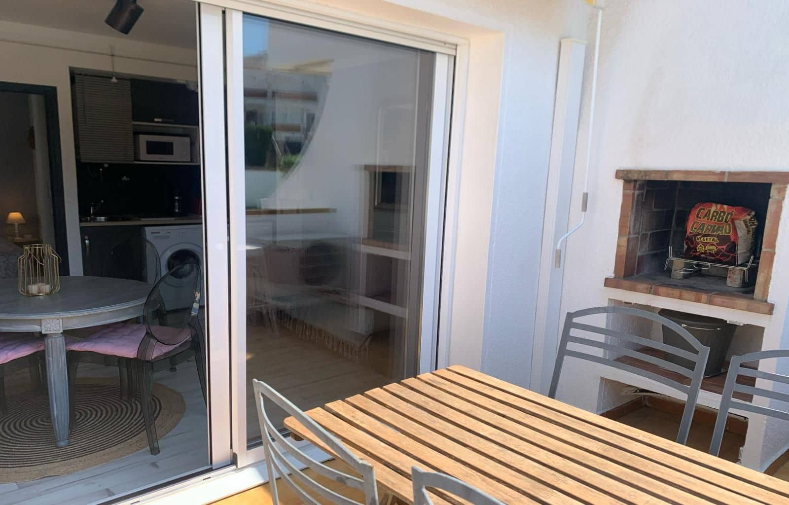 1 bedroom Flat for sale in Roses with pool garage - € 145,000 (Ref: 9849955)