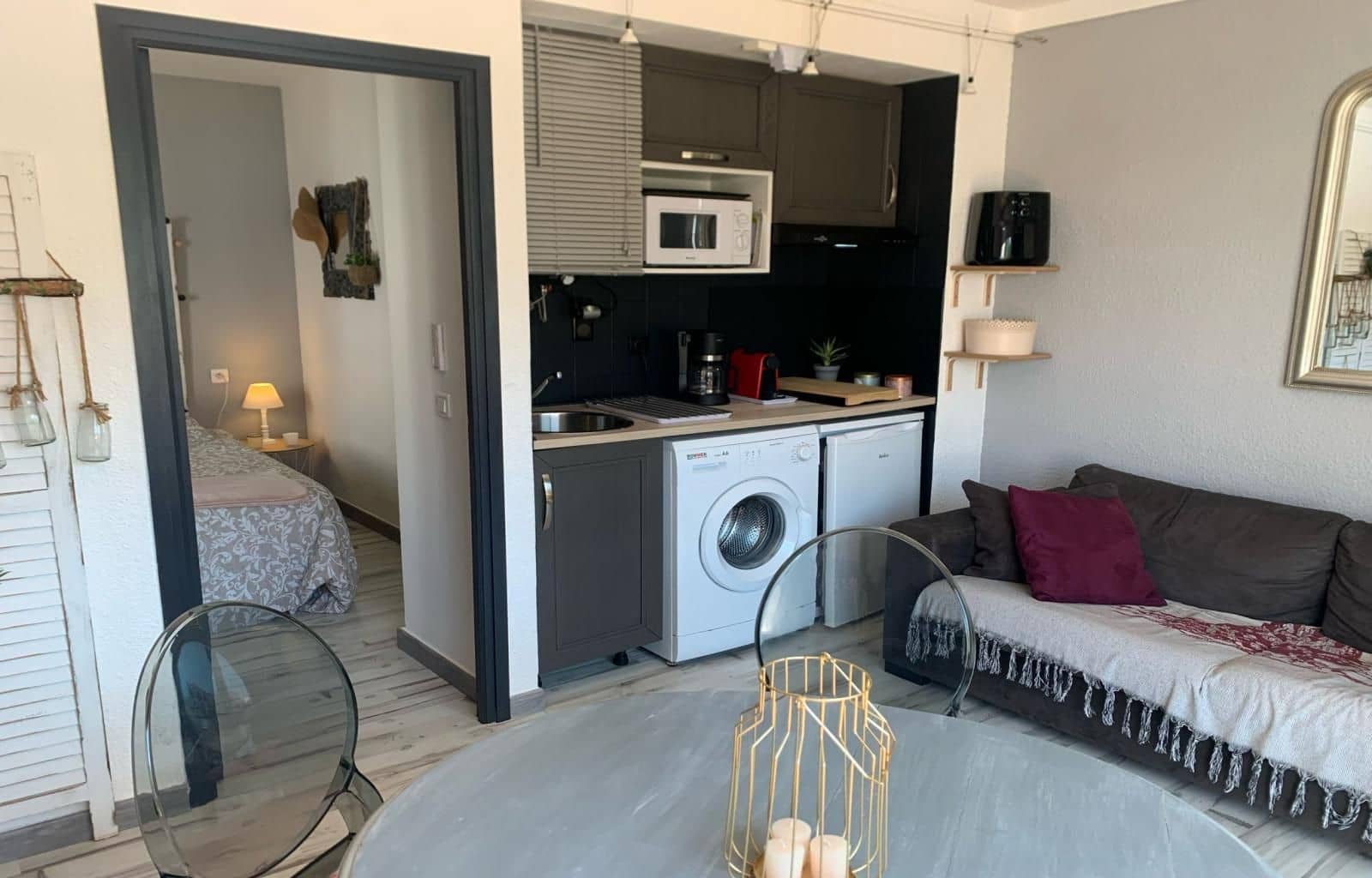 1 bedroom Flat for sale in Roses with pool garage - € 145,000 (Ref: 9849955)