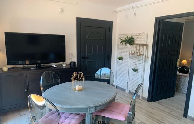 1 slaapkamer Flat te koop in Roses met zwembad garage - € 145.000 (Ref: 9849955)