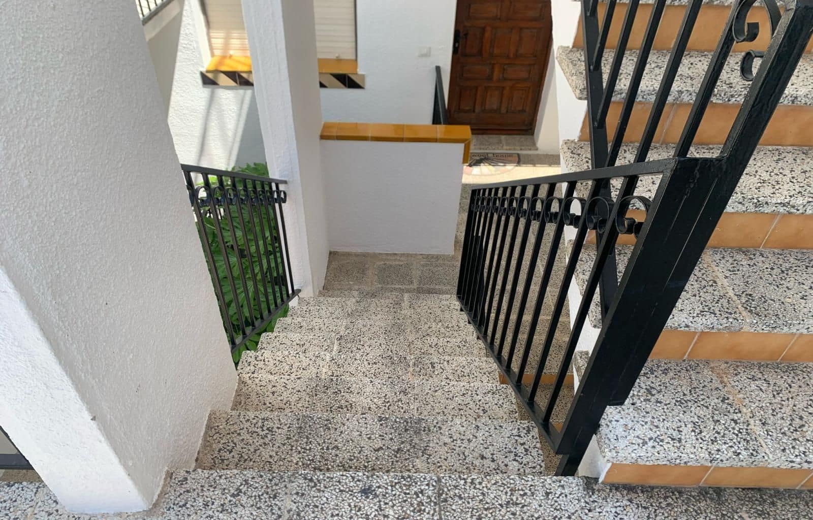 1 bedroom Flat for sale in Roses with pool garage - € 145,000 (Ref: 9849955)