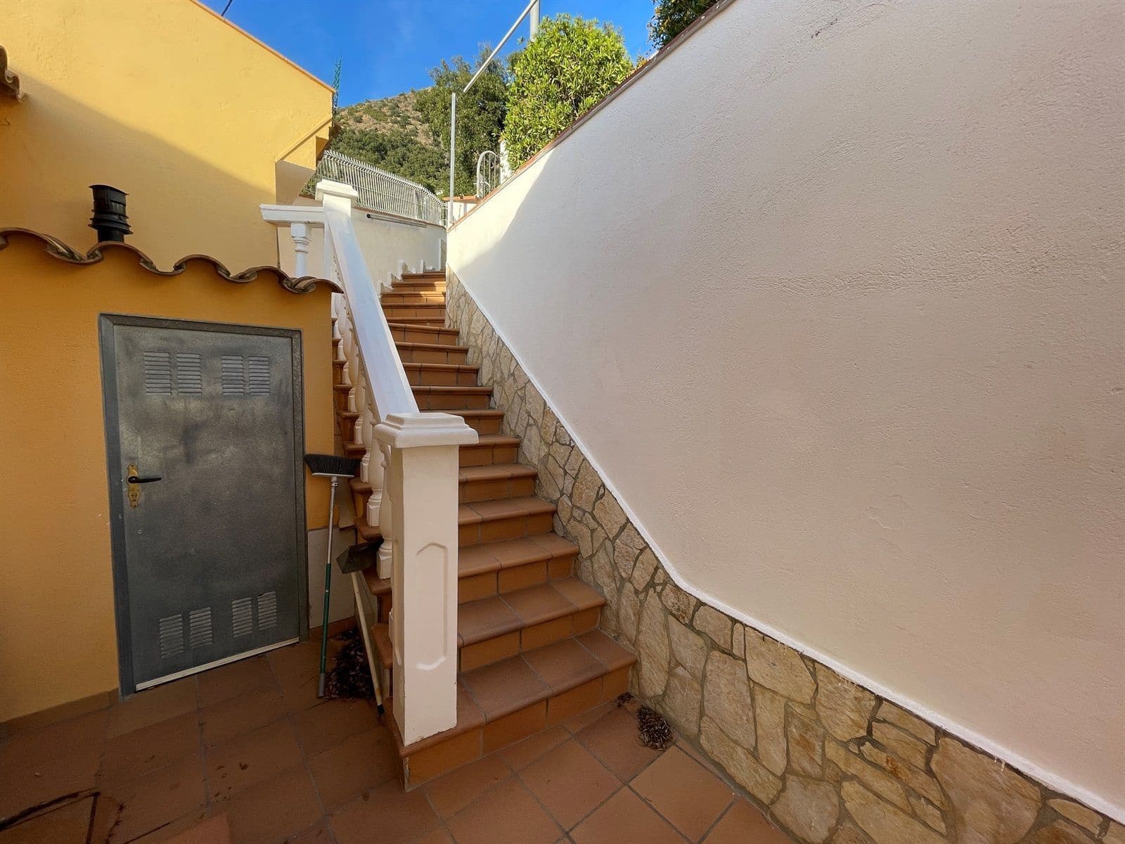 4 bedroom Villa for sale in El Mas Fumats with pool garage - € 780,000 (Ref: 9879329)