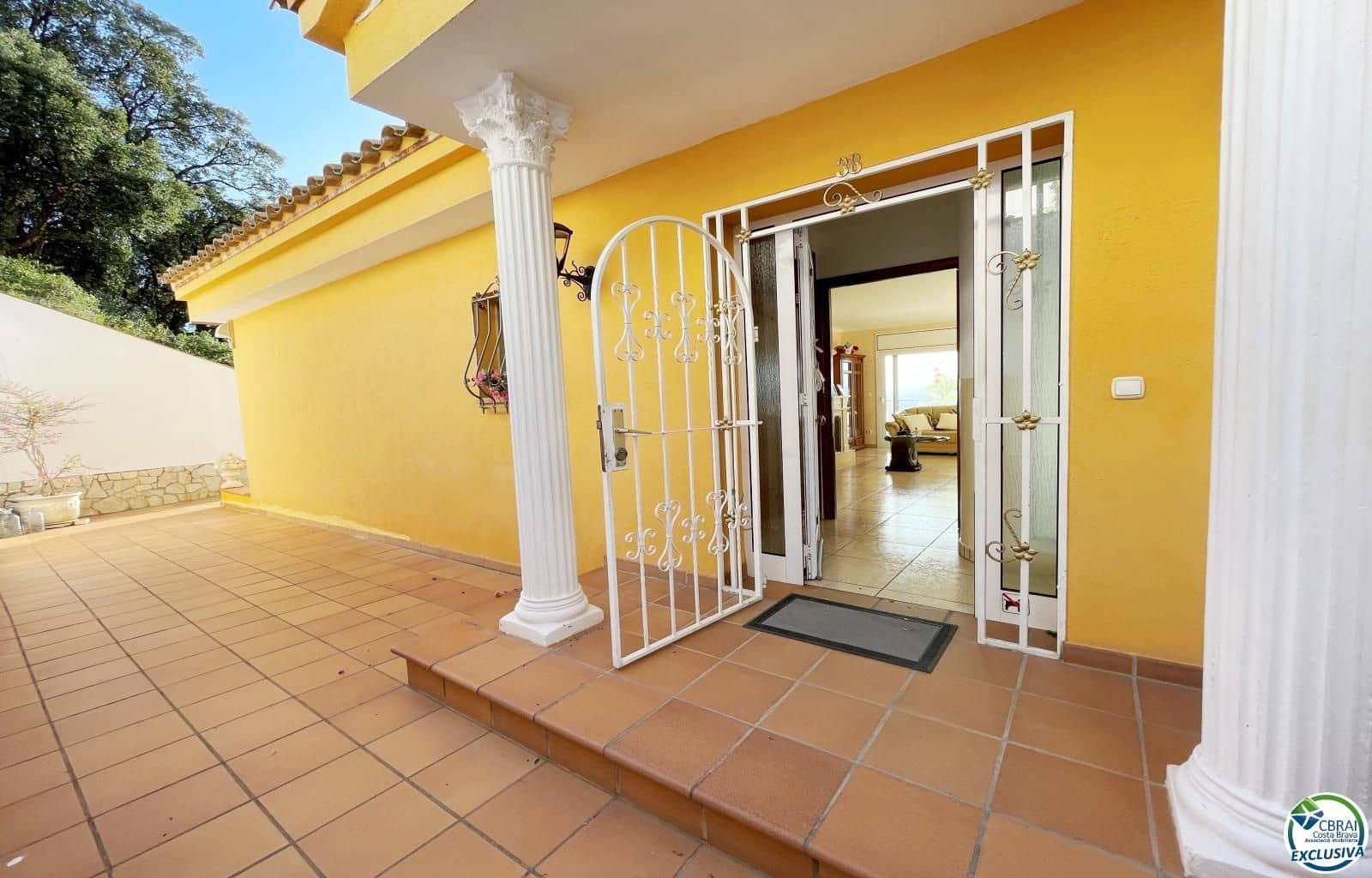 4 bedroom Villa for sale in El Mas Fumats with pool garage - € 780,000 (Ref: 9879329)