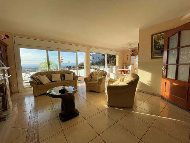 4 soverom Villa til salgs i El Mas Fumats, Roses med svømmebasseng garasje - € 780 000 (Ref: 9879329)