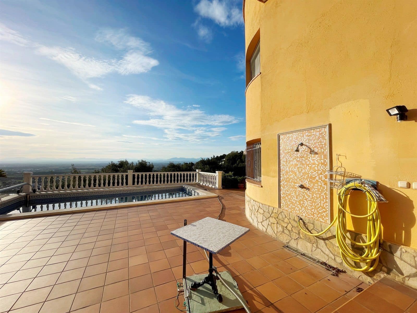 4 bedroom Villa for sale in El Mas Fumats with pool garage - € 780,000 (Ref: 9879329)