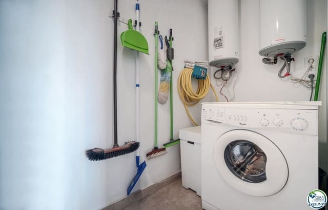 4 makuuhuone Asunto myytävänä paikassa Roses - 249 000 € (Ref: 9879330)