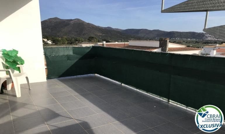 5 bedroom Villa for sale in Roses - € 460,000 (Ref: 9879331)