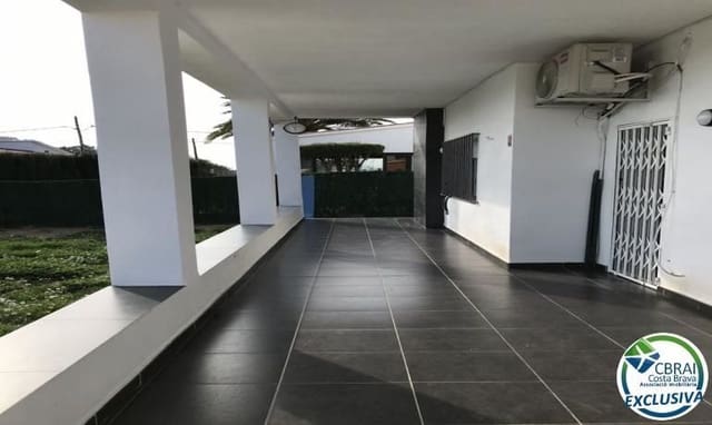 Chalet de 5 habitaciones en Roses en venta - 460.000 € (Ref: 9879331)