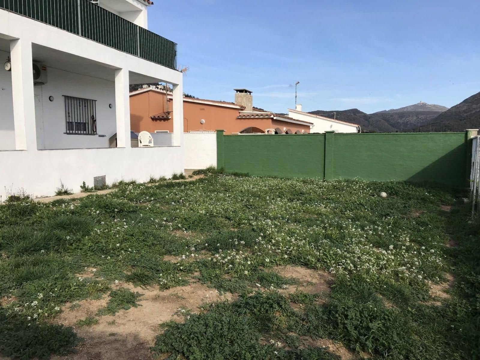 5 bedroom Villa for sale in Roses - € 460,000 (Ref: 9879331)