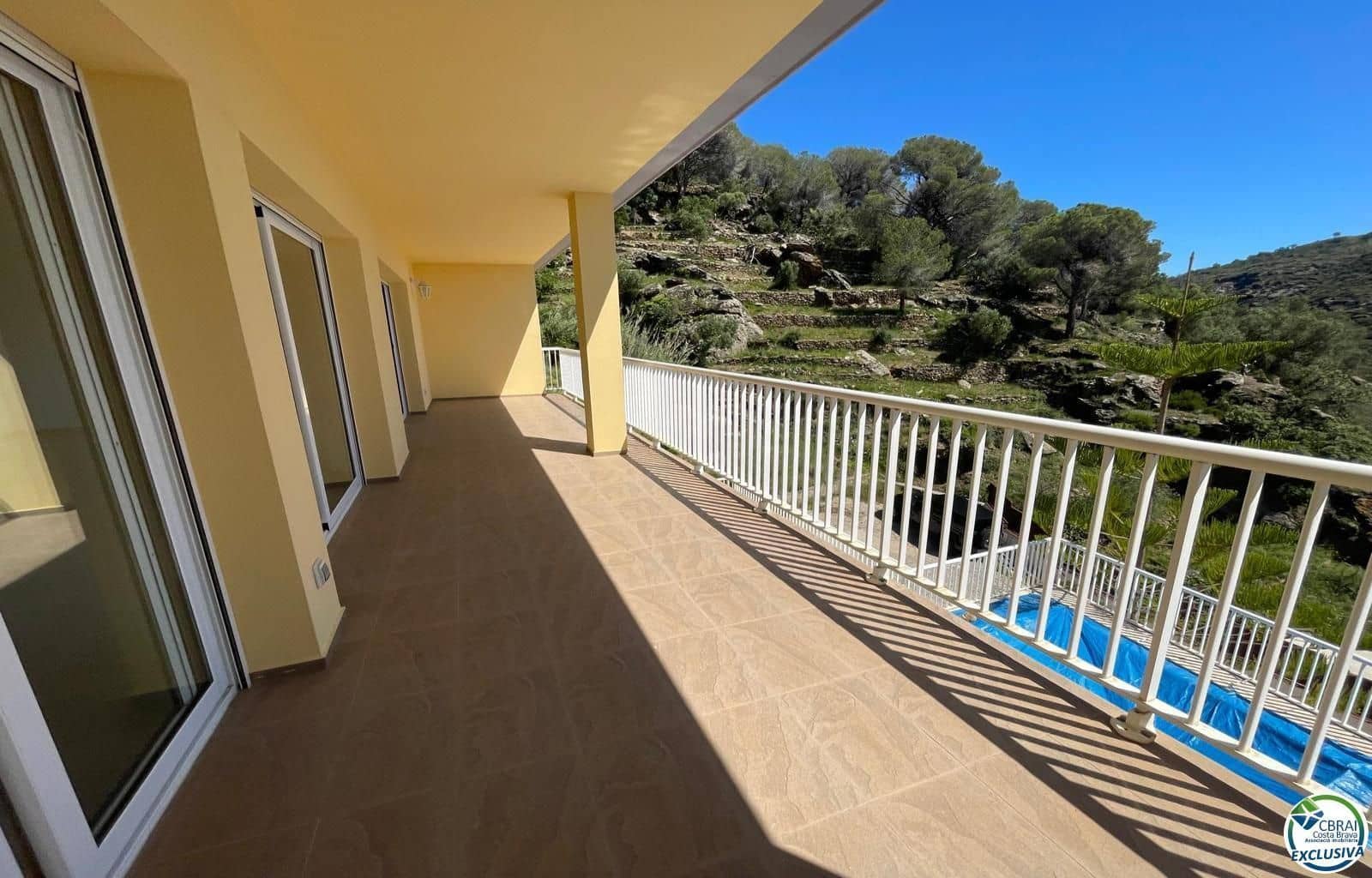 3 soveværelse Villa til salg i Roses med swimmingpool garage - € 750.000 (Ref: 9879334)