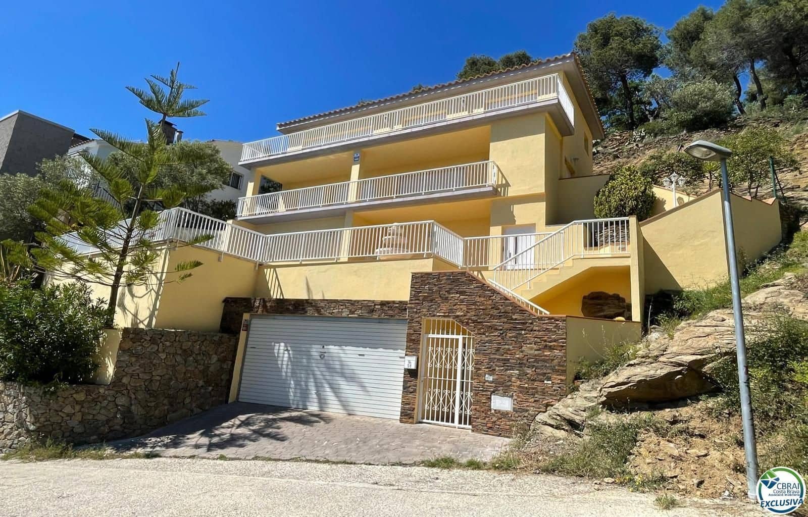 3 soveværelse Villa til salg i Roses med swimmingpool garage - € 750.000 (Ref: 9879334)