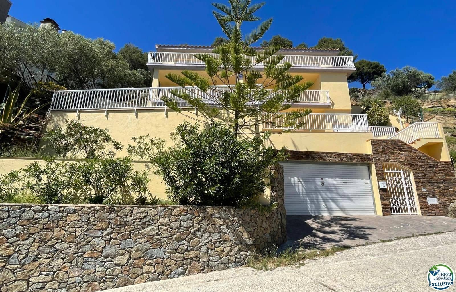 3 soveværelse Villa til salg i Roses med swimmingpool garage - € 750.000 (Ref: 9879334)