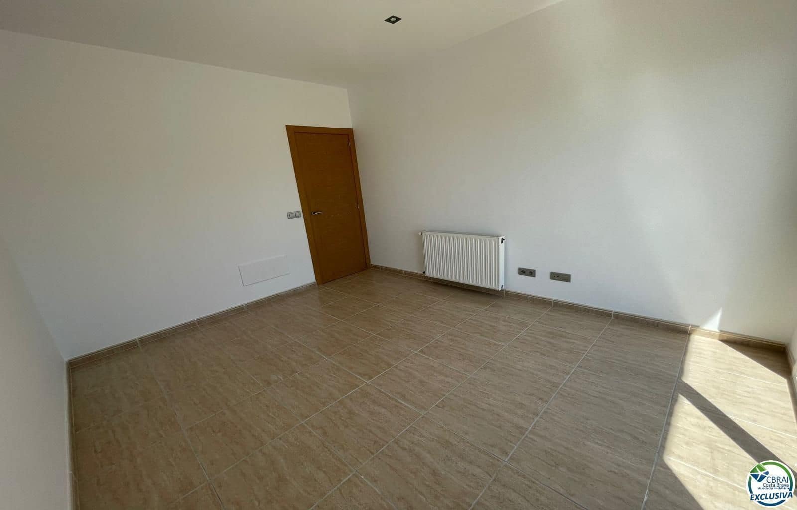 3 soveværelse Villa til salg i Roses med swimmingpool garage - € 750.000 (Ref: 9879334)