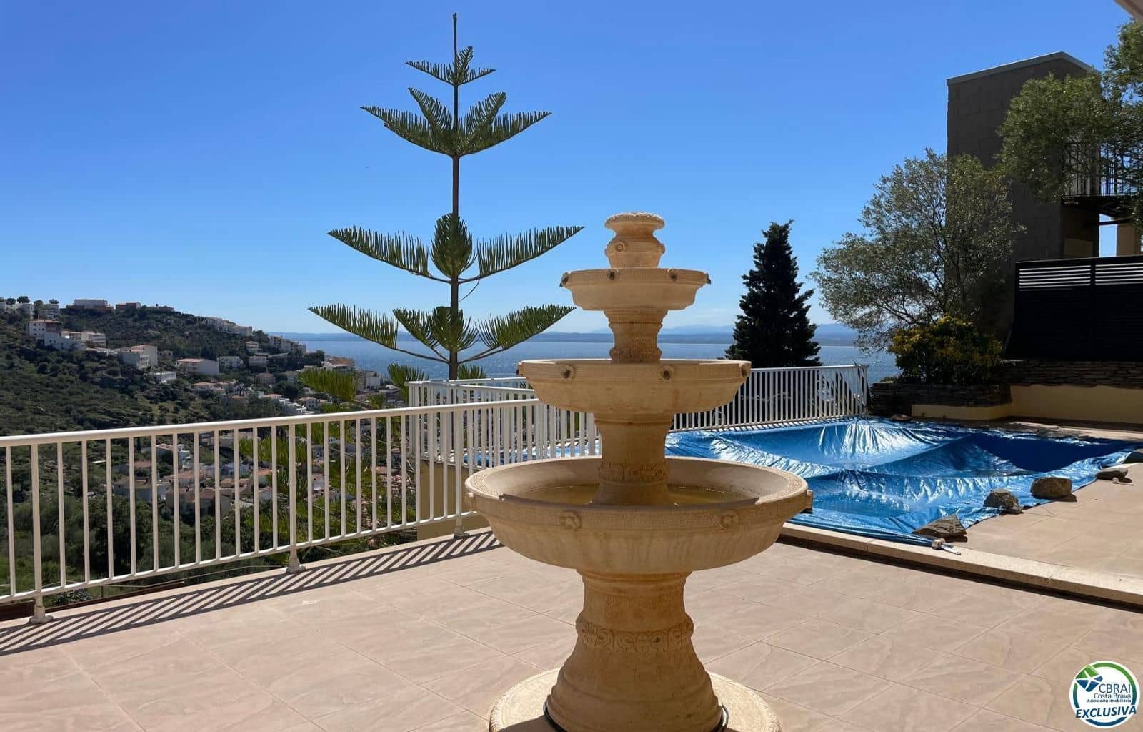 3 soveværelse Villa til salg i Roses med swimmingpool garage - € 750.000 (Ref: 9879334)