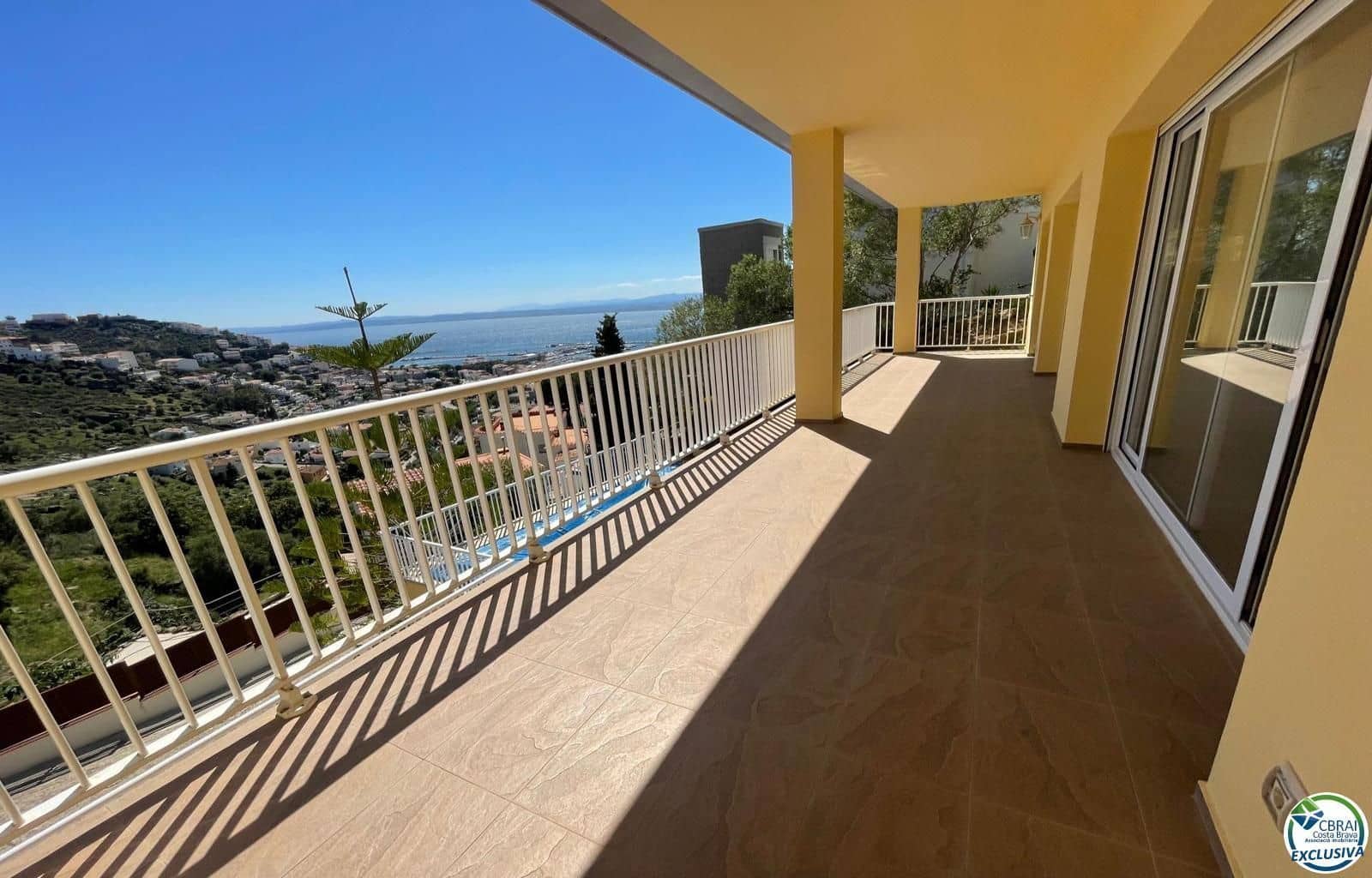 3 soveværelse Villa til salg i Roses med swimmingpool garage - € 750.000 (Ref: 9879334)