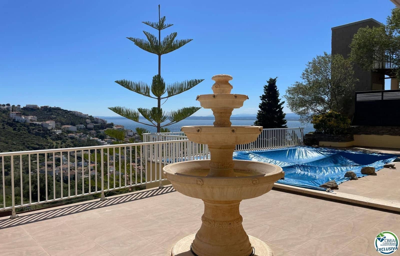 3 soveværelse Villa til salg i Roses med swimmingpool garage - € 750.000 (Ref: 9879334)