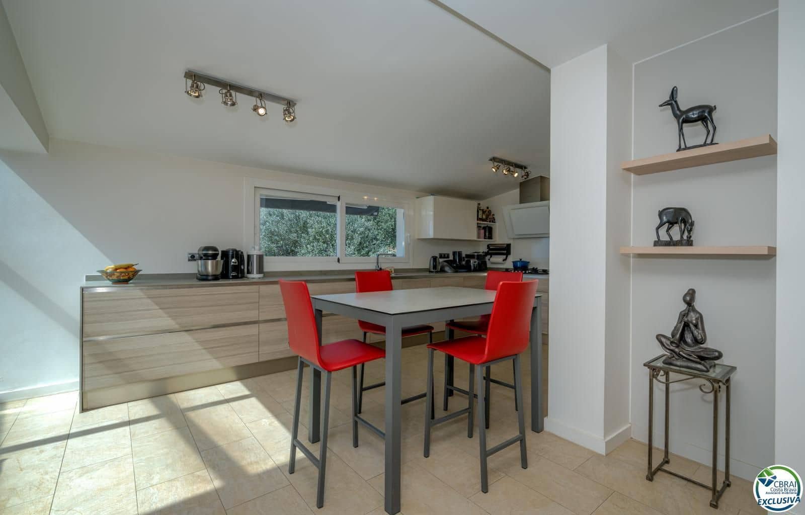 3 bedroom Villa for sale in Palau-saverdera with pool garage - € 890,000 (Ref: 9879335)