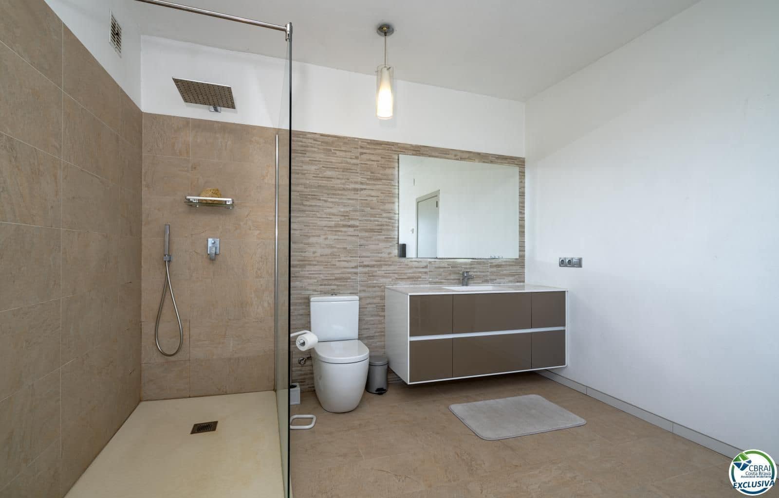 3 bedroom Villa for sale in Palau-saverdera with pool garage - € 890,000 (Ref: 9879335)
