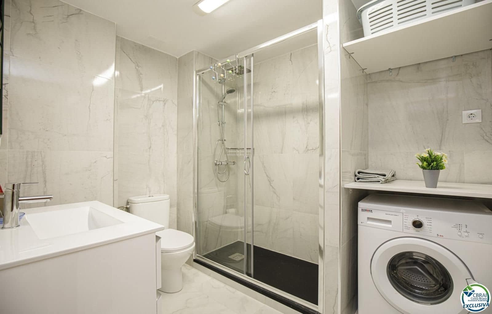 2 slaapkamer Flat te koop in Empuriabrava - € 360.000 (Ref: 9879336)