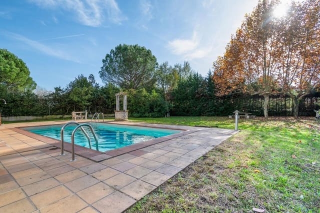 3 camera da letto Villa in vendita in Vilobí d'Onyar con piscina garage - 315.000 € (Rif: 9879341)