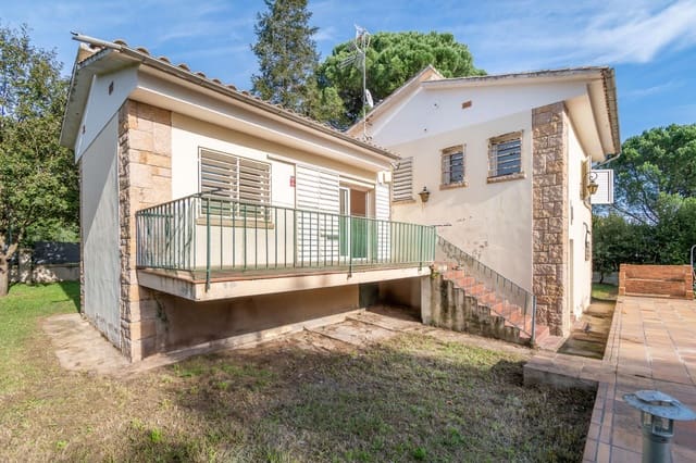 3 camera da letto Villa in vendita in Vilobí d'Onyar con piscina garage - 315.000 € (Rif: 9879341)