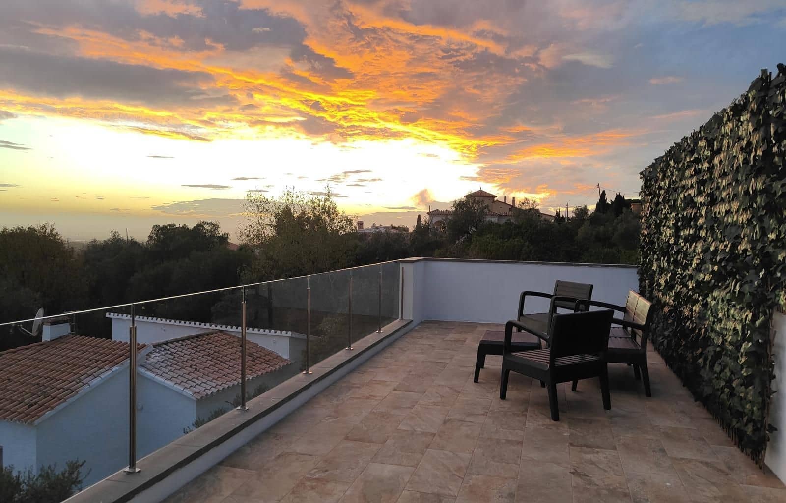 3 bedroom Villa for sale in El Mas Fumats with pool garage - € 669,000 (Ref: 9879343)
