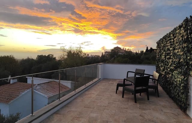 3 soveværelse Villa til salg i El Mas Fumats, Roses med swimmingpool garage - € 669.000 (Ref: 9879343)