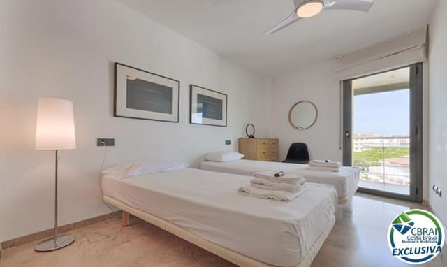2 quarto Apartamento para venda em Roses com piscina garagem - 570 000 € (Ref: 9879346)