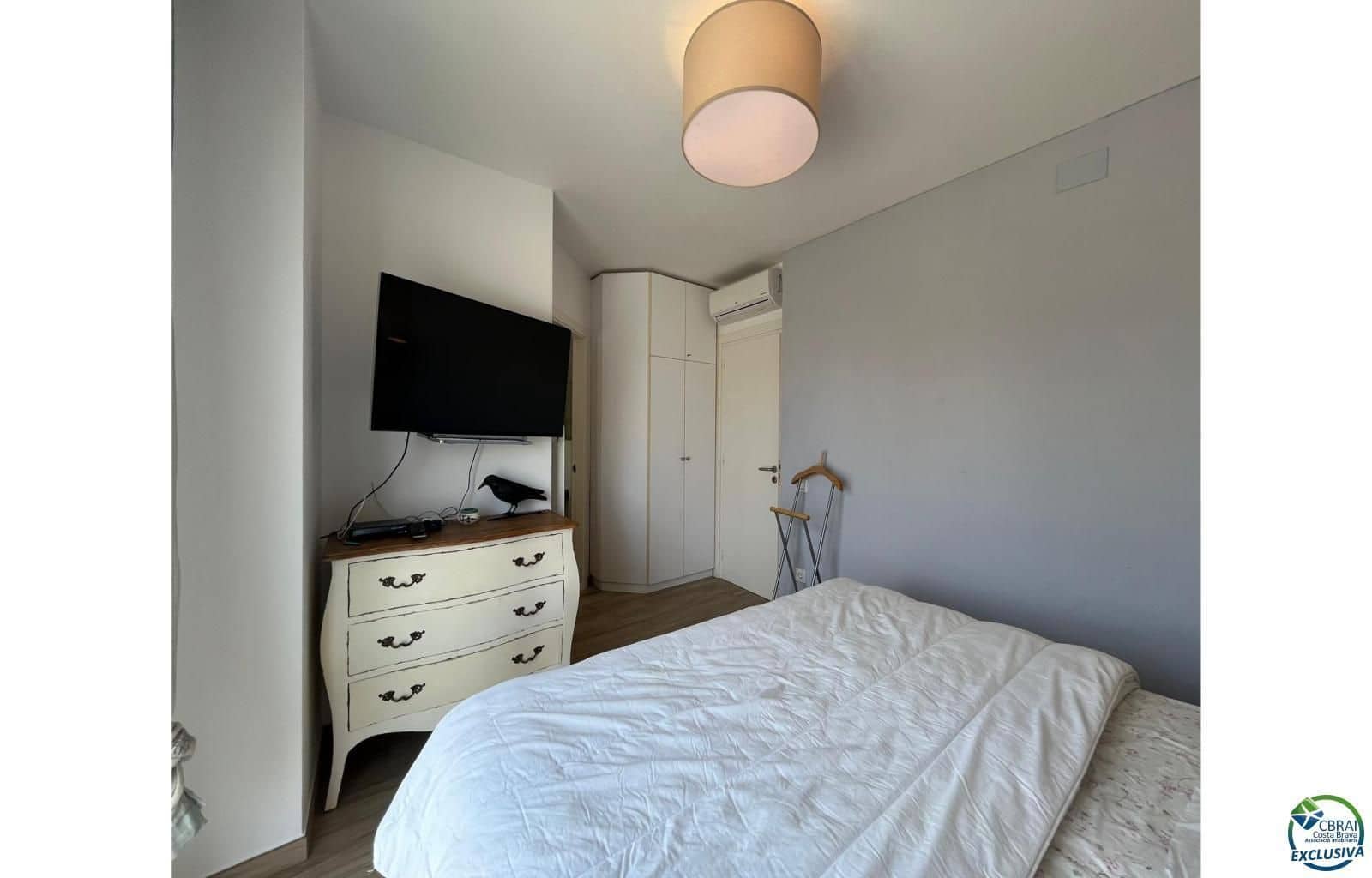3 sypialnia Willa na sprzedaż w Empuriabrava z basenem garażem - 795 000 € (Ref: 9879351)
