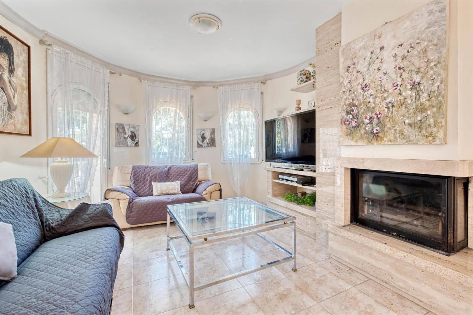5 soveværelse Villa til salg i Empuriabrava med swimmingpool garage - € 470.000 (Ref: 9879352)
