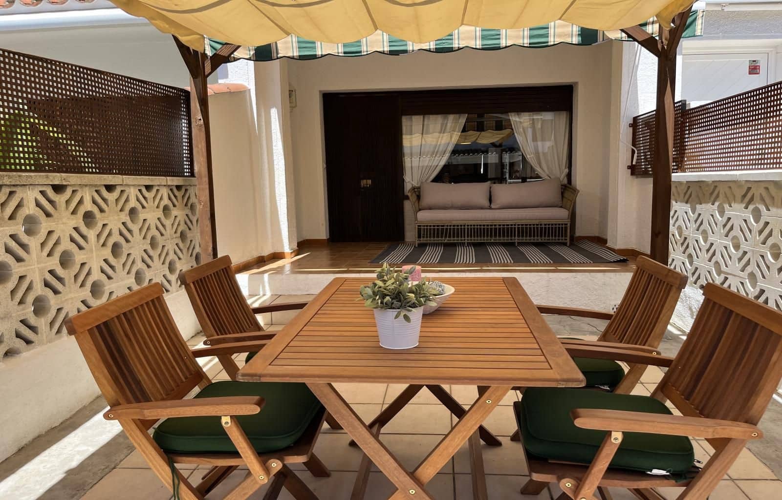 2 sovrum Hus till salu i Empuriabrava - 249 000 € (Ref: 9879357)