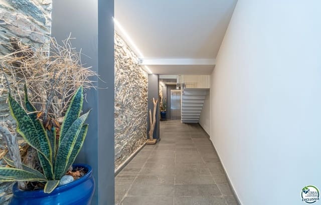 2 quarto Apartamento para venda em Roses com garagem - 600 000 € (Ref: 9879360)