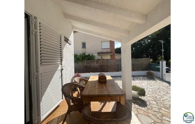 3 Zimmer Villa zu verkaufen in Roses mit Garage - 340.000 € (Ref: 9879361)