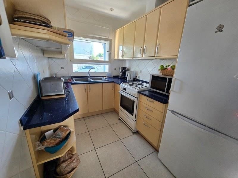 4 sypialnia Willa na sprzedaż w Empuriabrava z basenem garażem - 595 000 € (Ref: 9879363)
