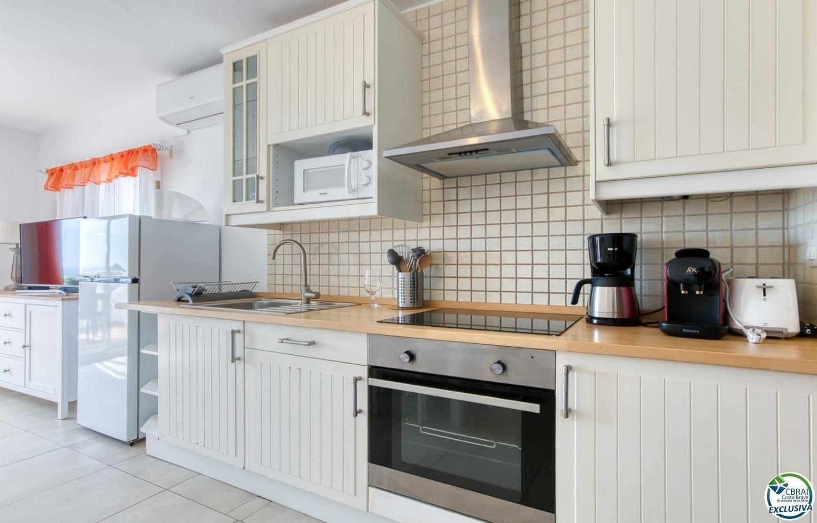 2 quarto Apartamento de Praia para venda em Roses com piscina garagem - 305 000 € (Ref: 9879365)