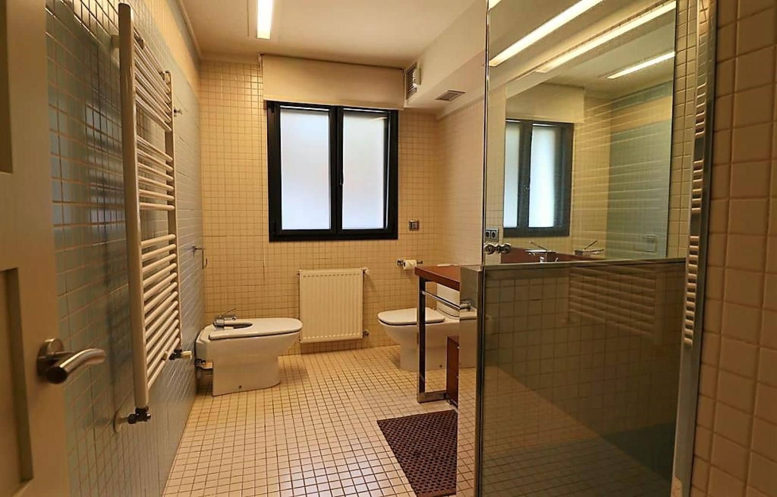 4 bedroom Villa for sale in Peralada with pool garage - € 950,000 (Ref: 9879366)